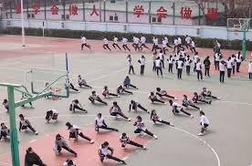 记不清具体是哪年爱上阿森纳的了